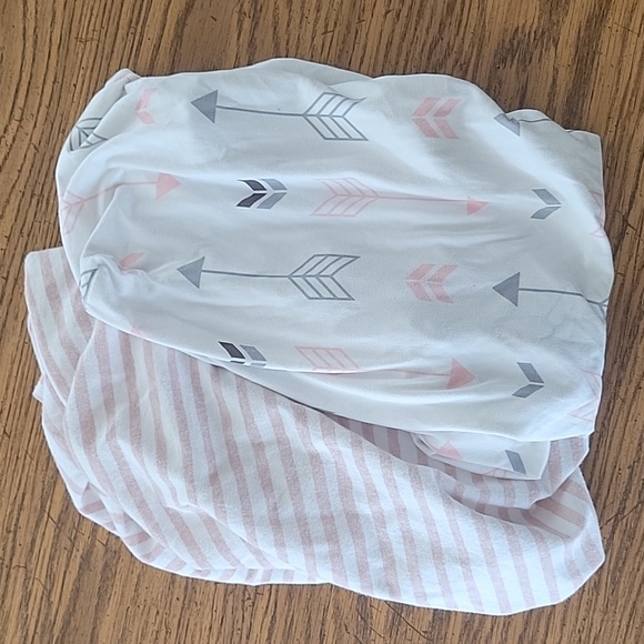 Two bassinet sheets - Picture 4 of 4